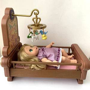 Disney Store Animators Baby Rapunzel Doll / Crib Set Playset Mobile Tangled RARE